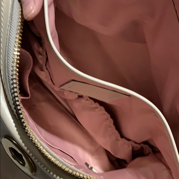 Beautiful Coach Cream Tote - Picture 6 of 8
